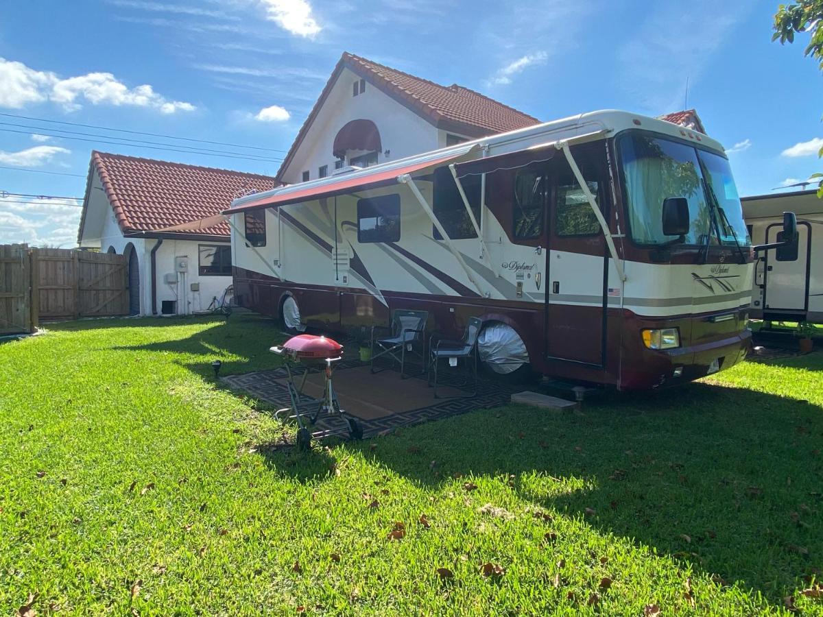 Remodeled And Comfortable Rv - Free Parking Miami Zewnętrze zdjęcie
